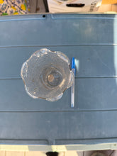 Load image into Gallery viewer, Glass vase
