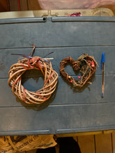 Load image into Gallery viewer, Small Branch Wreaths
