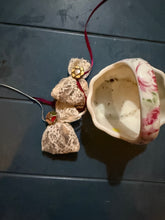Load image into Gallery viewer, Decorative small basket
