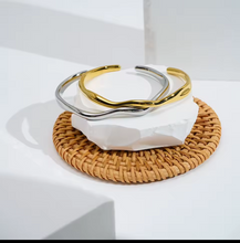 Load image into Gallery viewer, The Jane Bracelet
