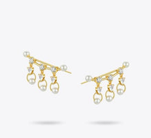 Load image into Gallery viewer, The Lola Earring
